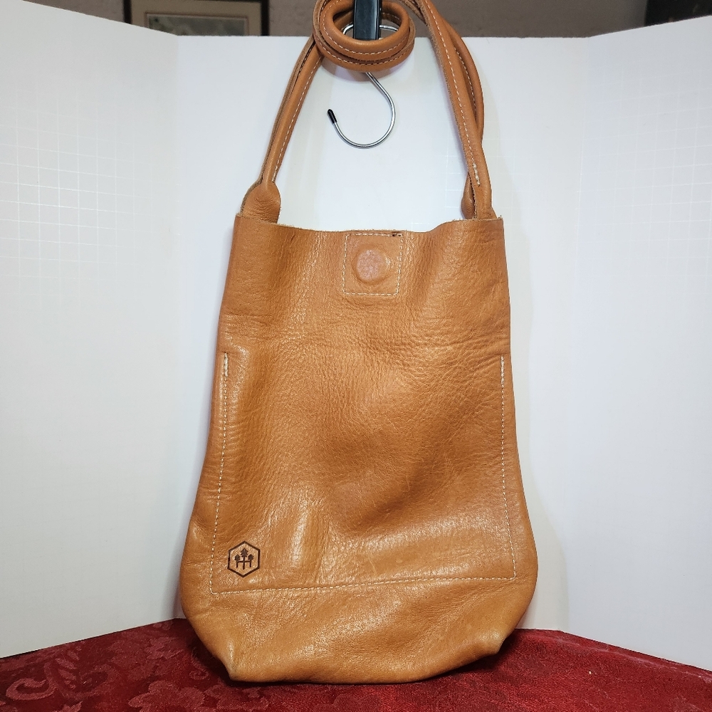 Tanned Hide Tan Leather Oblong Shoulder Bag Tote
